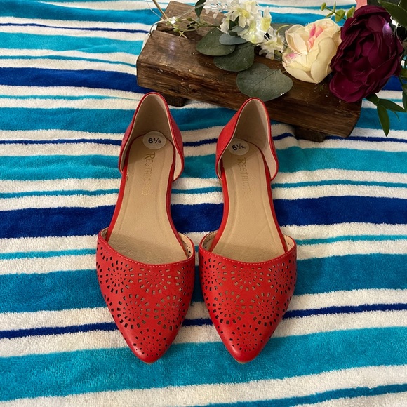 Restricted - Picture 4 of 6